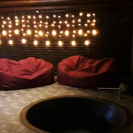 на ставку Villa Vyzhnytsya